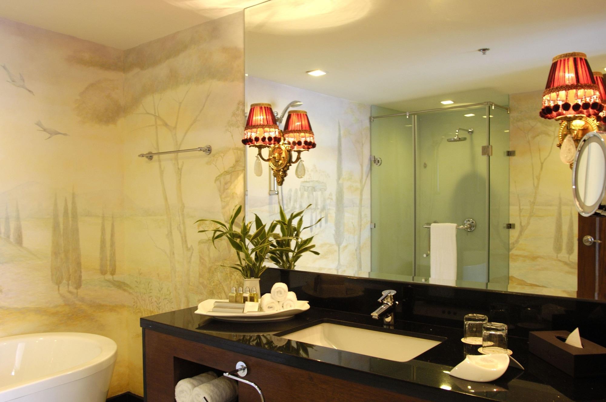 Hotel Celeste Makati Макати Экстерьер фото