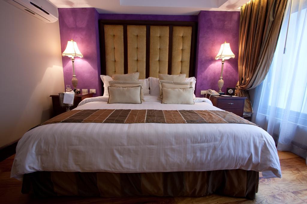 Hotel Celeste Makati Макати Экстерьер фото