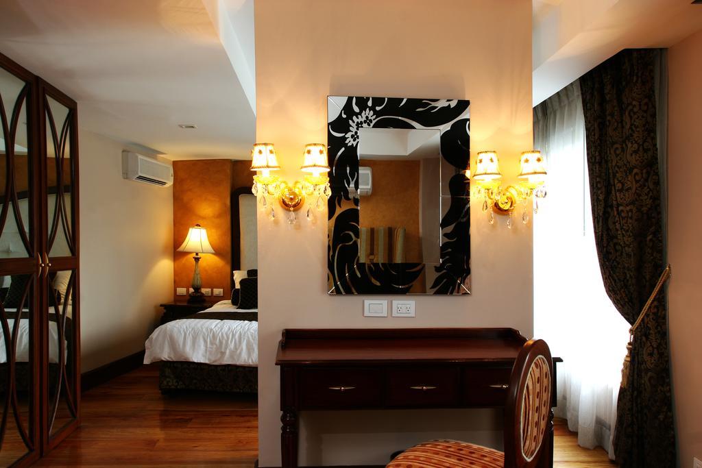 Hotel Celeste Makati Макати Экстерьер фото