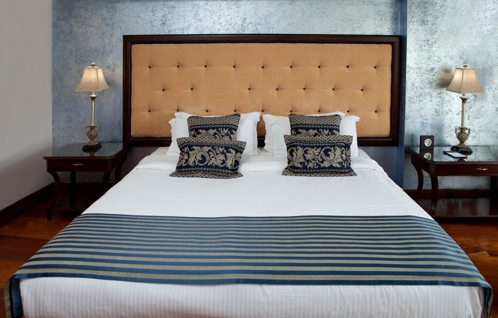 Hotel Celeste Makati Макати Экстерьер фото
