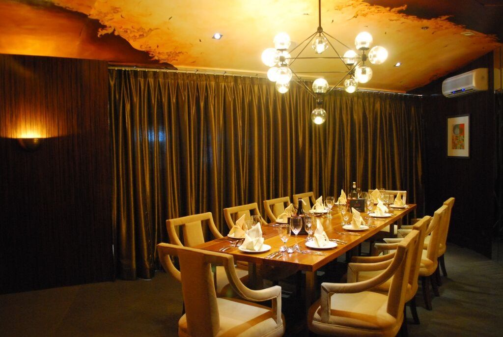 Hotel Celeste Makati Макати Экстерьер фото